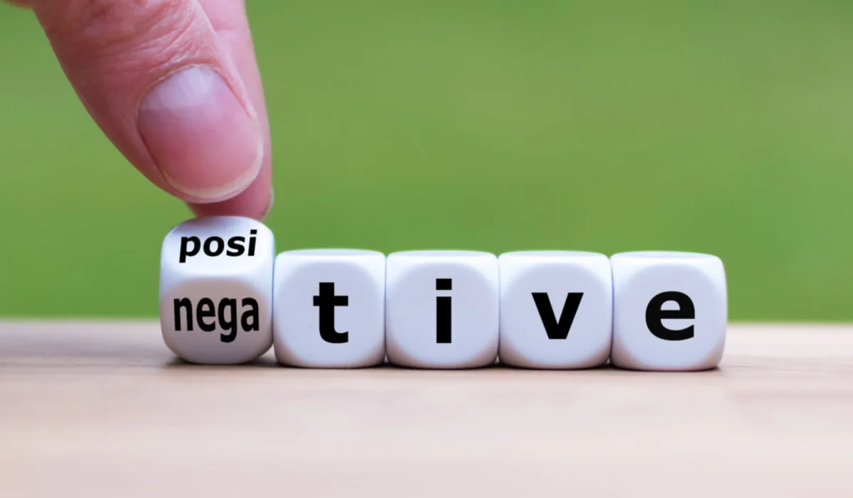 COVID testi neqativ çıxan şəxslər xaricə gedərkən problemlə üzləşir