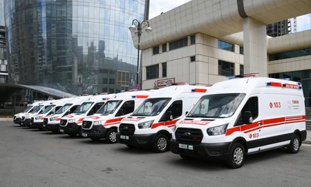 Prezidentin tapşırığı ilə Azərbaycana yeni təcili tibbi yardım avtomobilləri gətirilib 