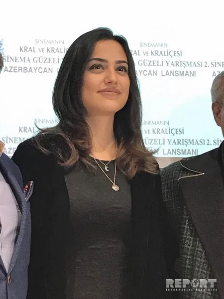 Türkiyəli aktrisa Bakıya gəlib