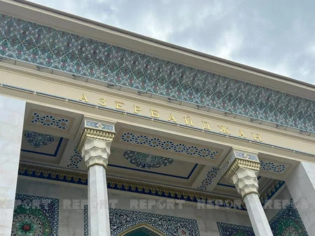 Под открытым небом в павильоне Азербайджан на ВДНХ отметили День независимости