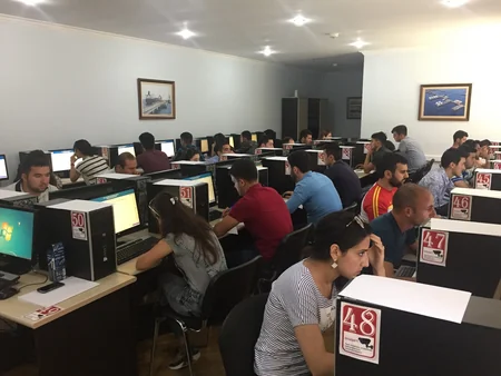 SOCAR-ın təlim mərkəzlərinə şagird qəbulu üzrə test imtahanları keçirilib
