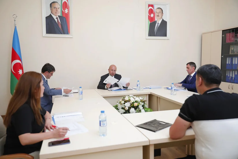 Anar Quliyev Xaçmazda vətəndaşları qəbul edib