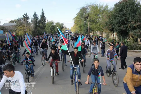 Cəlilabad və Biləsuvarda Dövlət Bayrağı gününə həsr olunmuş tədbir keçirilib - FOTO