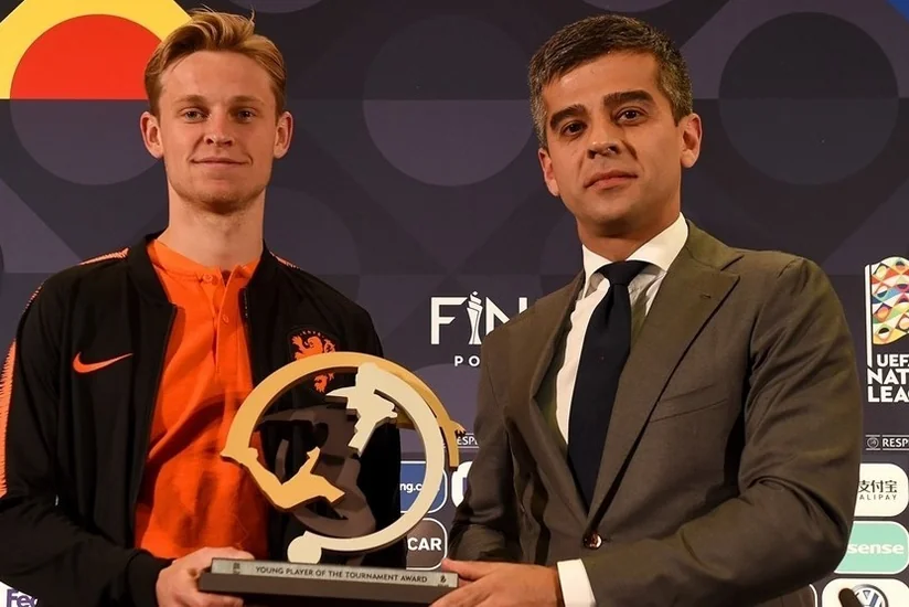 UEFA Millətlər Liqasında SOCAR mükafatı təqdim olunub