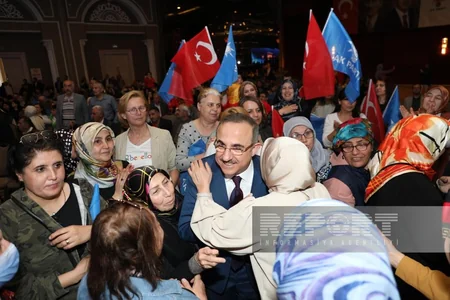 Azərbaycan nümayəndə heyəti İzmirdə AK Partinin namizədlərinin təqdimatında iştirak edib