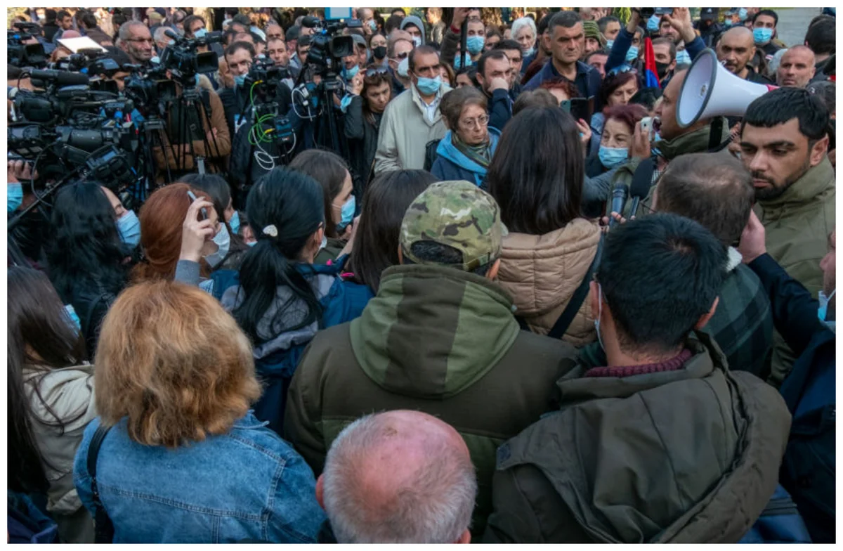 У парламента Армении проходит акция протеста