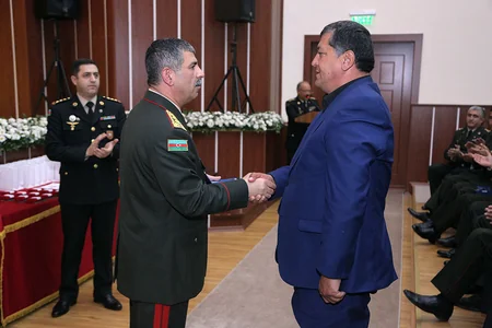Aprel döyüşlərinin ildönümünə həsr olunan mərasim keçirilib