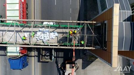 Binəqədidə yerüstü piyada keçidində təmir-bərpa işləri aparılır