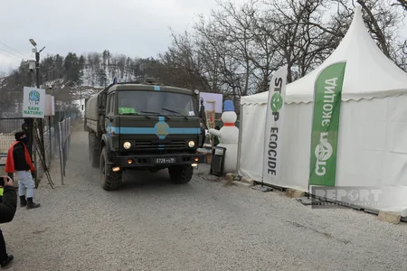 Total of 25 vehicles of peacekeepers freely use Khankandi-Lachin road 