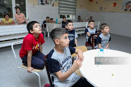 Ovcunda tut gətirən oğlan, meyitlə yaşayan bacı-qardaş və “xəstə” qəlbləri sağaltmaq arzusu - REPORTAJ