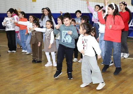 Azərbaycan Həmkarlar İttifaqları Konfederasiyası uşaqlar üçün Novruz şənlikləri keçirir