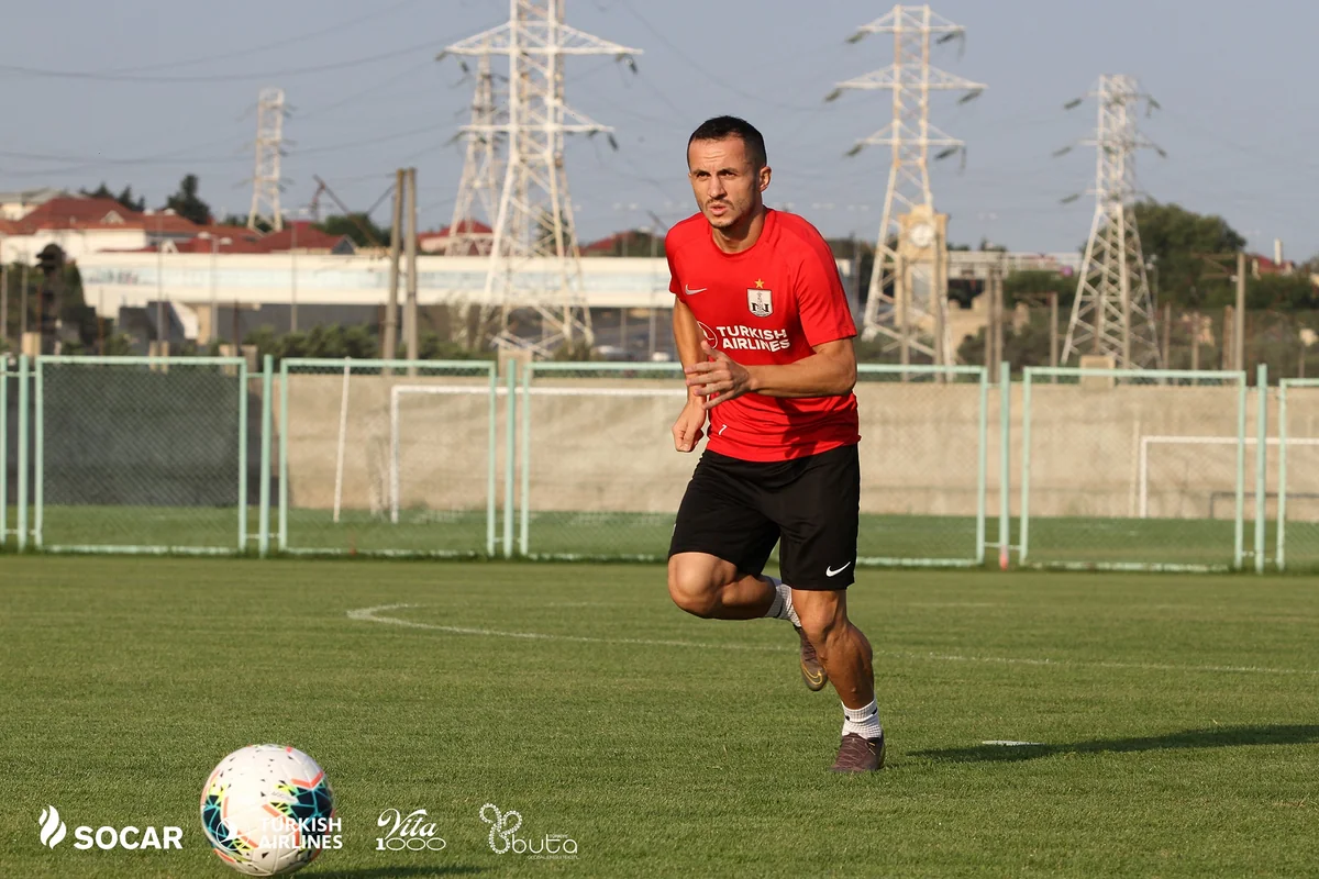 Футболист Нефтчи: Верю, что будем играть еще лучше 