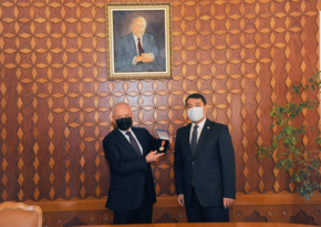 Fərhad Abdullayev Qazaxıstanın “Dostık” ordeni ilə təltif edilib