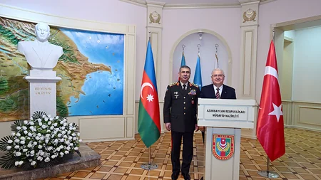 Bakıda Azərbaycan və Türkiyə müdafiə nazirləri görüşüb