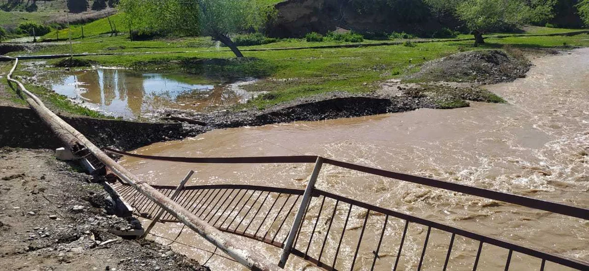 В Агстафе сель повредил мосты - ВИДЕО