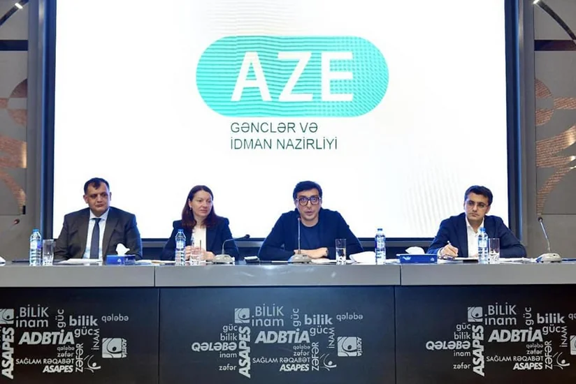 Fərid Qayıbov olimpiya idman komplekslərinin rəhbərləri ilə görüşüb