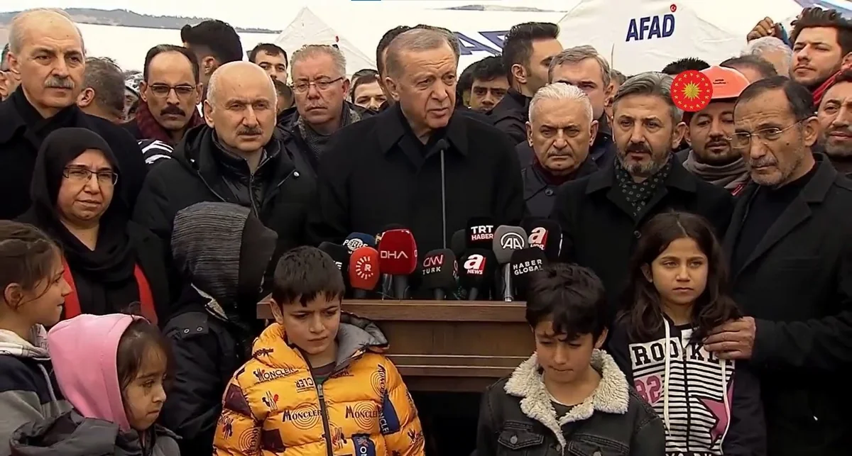 Ərdoğan: Axtarış-xilasetmə əməliyyatları lazımi sürətlə aparılmır