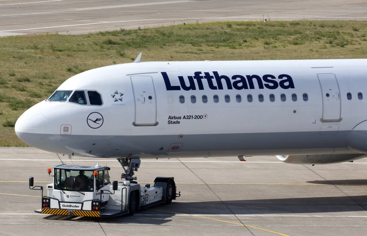 Часть пакета акций Lufthansa может перейти властям Германии
