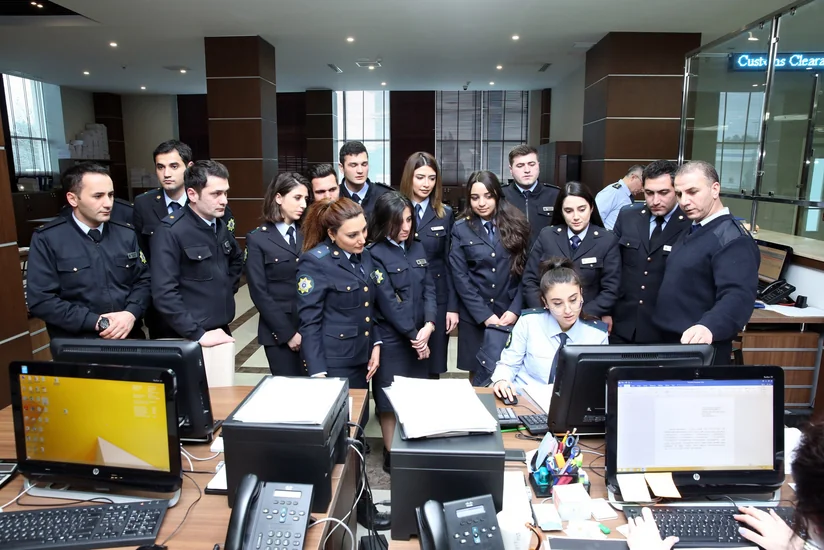 Xidmətə yeni qəbul olunan əməkdaşlar Bakı Baş Gömrük İdarəsində təcrübə keçiblər
