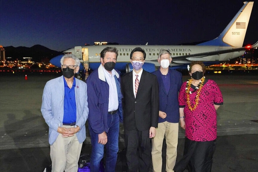 US congressional delegation visits Taiwan's parliament