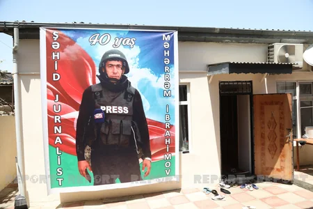 Jurnalist Məhərrəm İbrahimovun şəhid olmasının ildönümü münasibətilə mərasim keçirilib