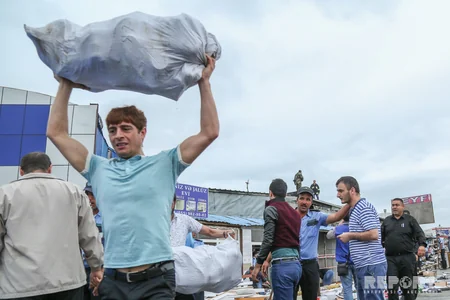 Sədərək rəhbərliyi: Yanğından zərər çəkmiş sahibkarlara kompensasiya ödəniləcək - FOTO