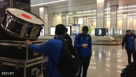 Futbol üzrə Azərbaycan millisinin üzvləri Kosovoya çatıb - FOTO