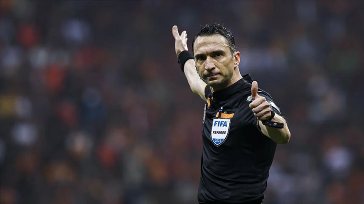 Türkiyə Superkuboku: Qalatasaray - Fənərbağça oyununun hakimləri bəlli olub