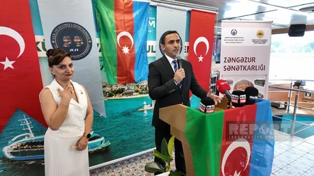 İstanbulda “Valide Sultan” gəmisində “Zəngəzur sənətkarlığı” sərgisi keçirilib