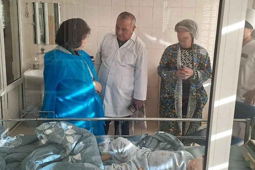 Özbəkistanda 18 uşağın ölümü ilə bağlı cinayət işi açılıb