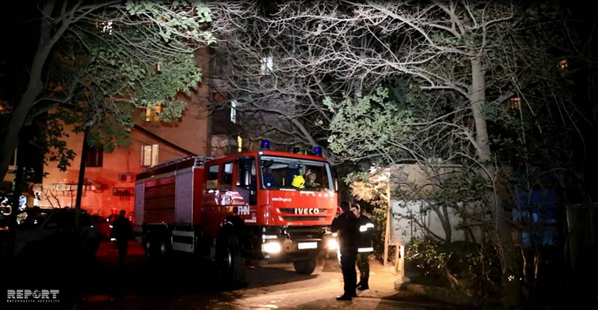 Bakıda ikimərtəbəli yaşayış binasında yanğın olub