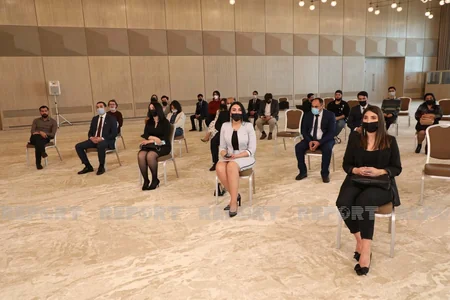 Prezidentlə görüşdə iştirak edən gənclər: Dövlət başçısı bizə tövsiyələr verdi