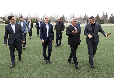 AFFA prezidenti Ağsu şəhər stadionuna baxış keçirib