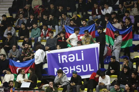 Həndbol üzrə Azərbaycan çempionatında favoritlər qələbə qazanıblar