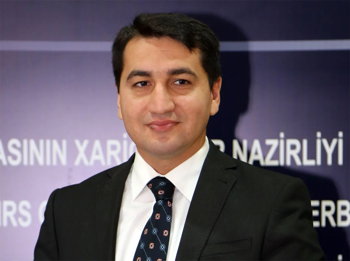 Azərbaycan Qarabağ münaqişəsinin sülh yolu ilə nizamlanmasına və substantiv danışıqlara sadiqdir