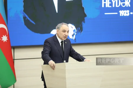 Baş Prokurorluqda Ümummilli Liderin anadan olmasının ildönümü ilə əlaqədar tədbir keçirilib