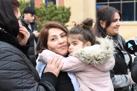 10 ailədən ibarət növbəti köç karvanı Ağalıya çatıb - YENİLƏNİB-3