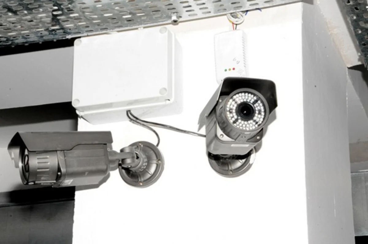 Bakıda kameranın yaddaş qurğusu oğurlanıb