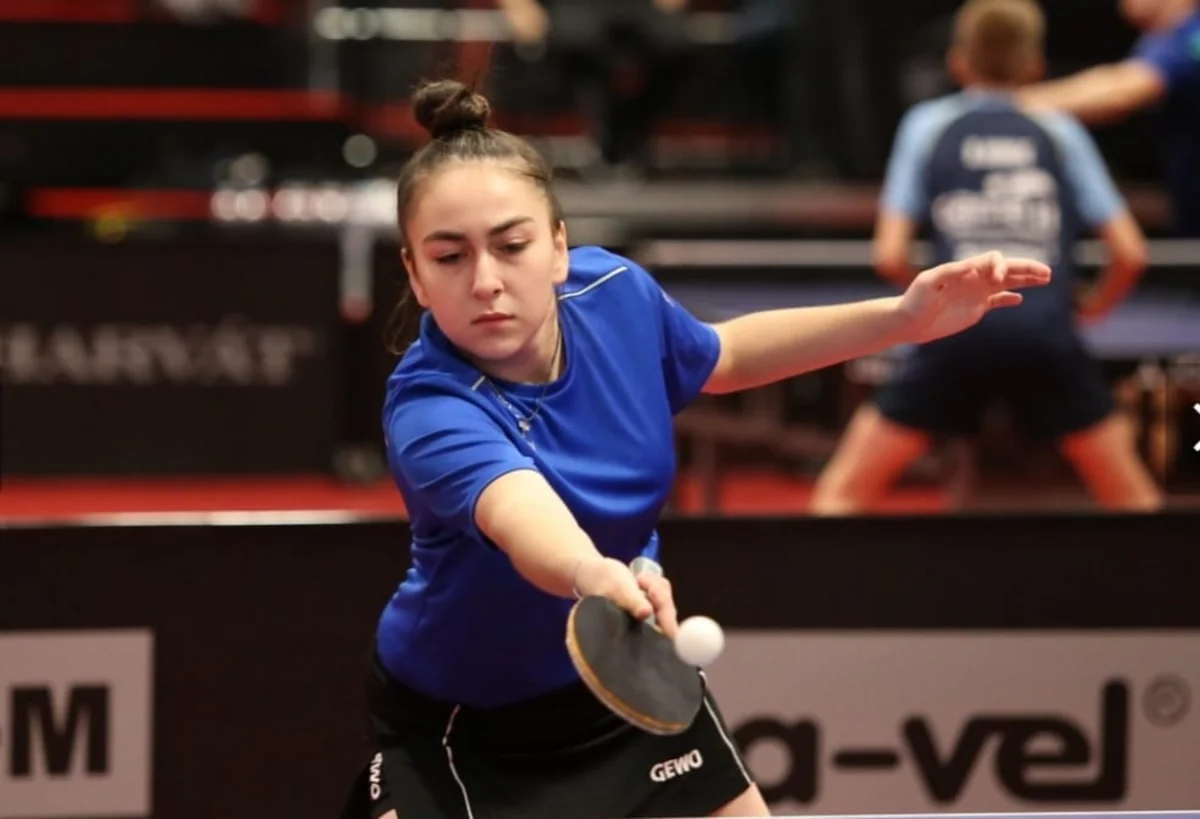 Azərbaycanın stolüstü tennisçisi Çexiyada gümüş medal qazanıb