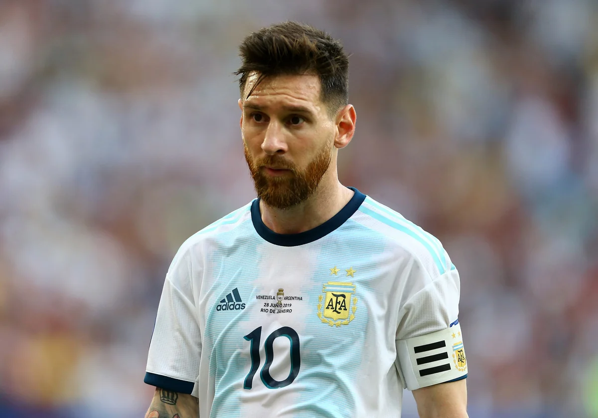 Messi Boliviya - Argentina matçından sonra toqquşmada iştirak edib