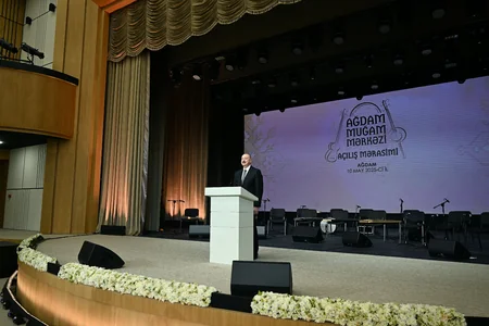 İlham Əliyev və Mehriban Əliyeva Ağdam Muğam Mərkəzinin açılışında iştirak ediblər - YENİLƏNİB-3