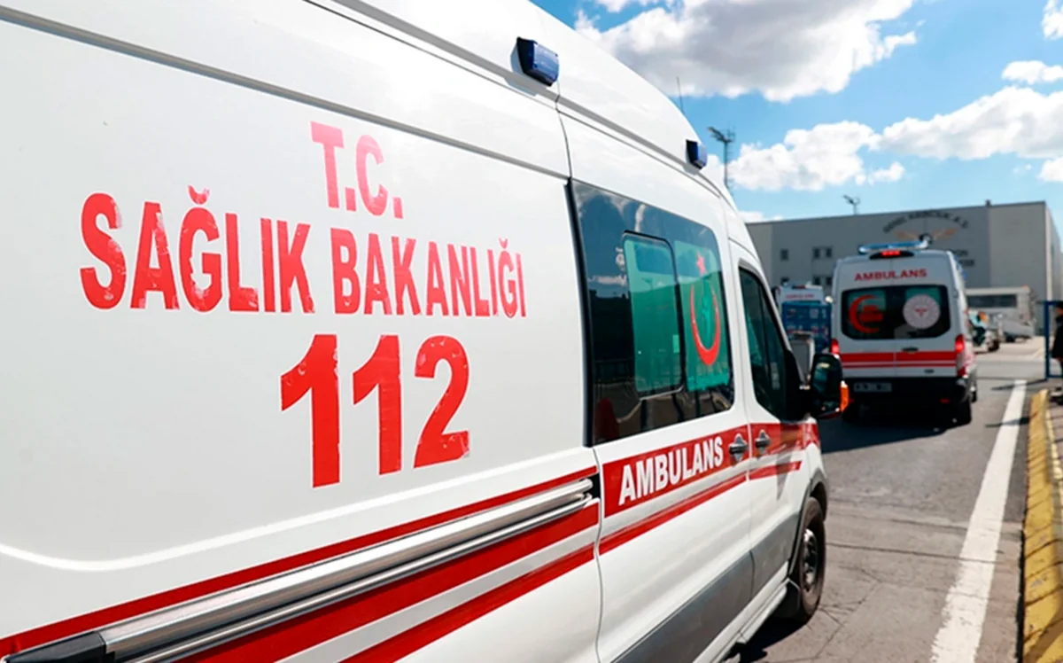 Türkiyədə yaşayış binasındakı yanğında xəsarət alanların sayı artıb, ölən var - YENİLƏNİB