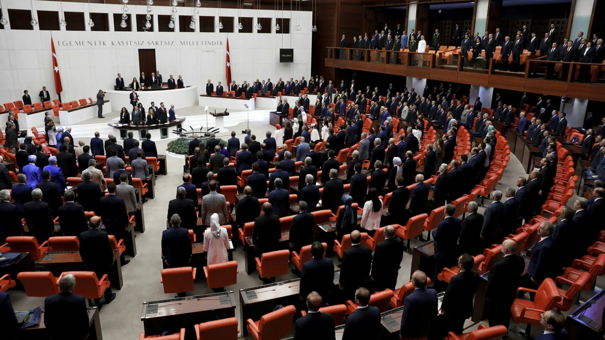 Türkiyə parlamenti silahlı qüvvələrin Liviyada qalma mandatını uzadıb