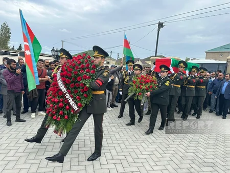 Avtoqəzada həlak olan hərbçi Binə Şəhidlər Xiyabanında torpağa tapşırılıb