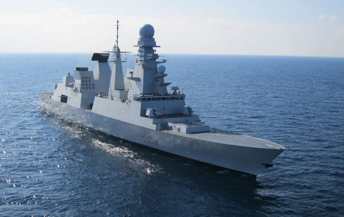 Итальянский военный корабль сбил беспилотник в Красном море