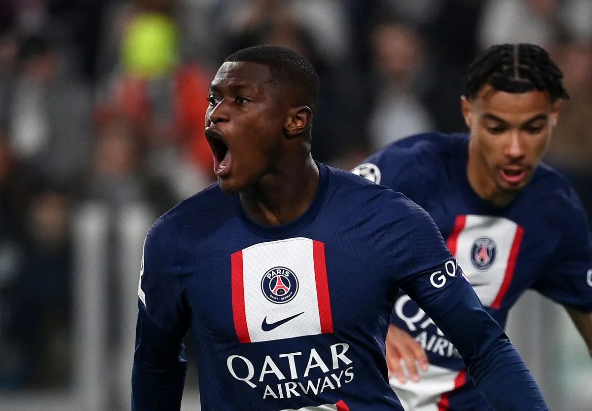 PSJ-nin futbolçusu Mançester Yunaytedə transfer oluna bilər