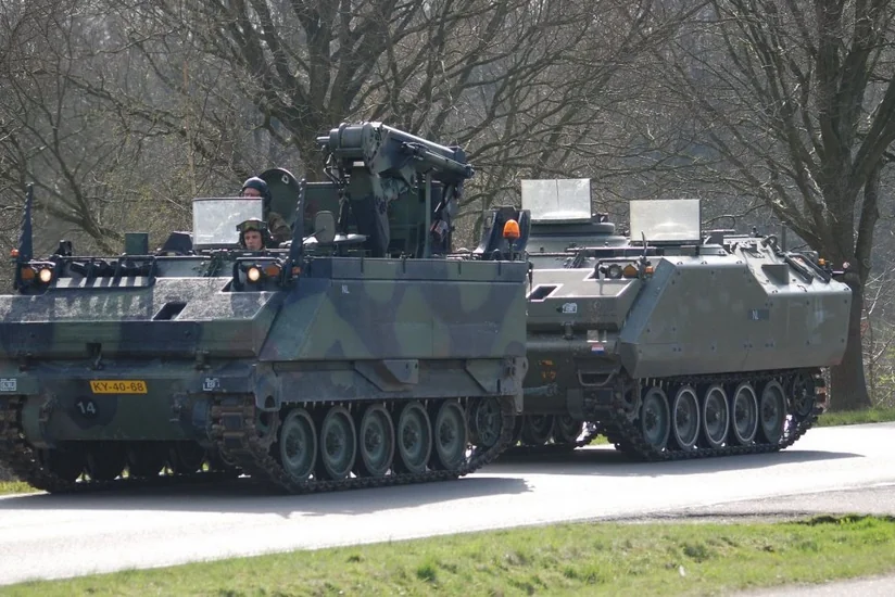 Niderland Ukraynaya 25 zirehli maşın göndərəcək