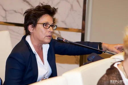 Parisdə Azərbaycan beynəlxalq cinayətlərin hədəfi: hüquqi təhlil kitabının təqdimatı keçirilib