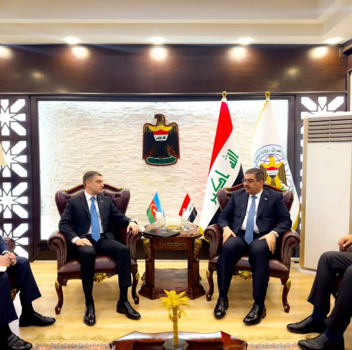 Azerbaijan, Iraq mull strengthening trade and economic ties