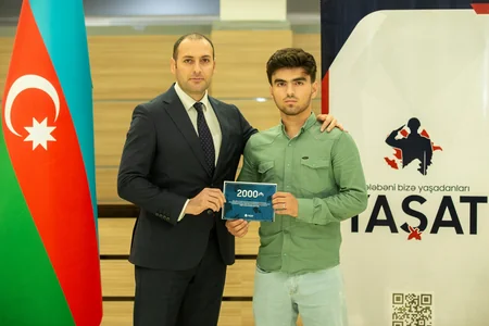 “YAŞAT” tələbə adını qazanmış şəhid övladlarına 2000 manat pul mükafatı təqdim edib 